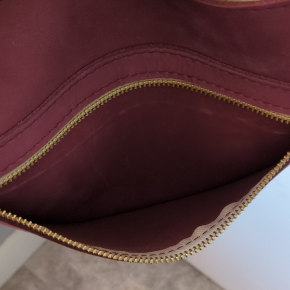 "Almost Perfect" Tote Backpack - Picture 9 of 11